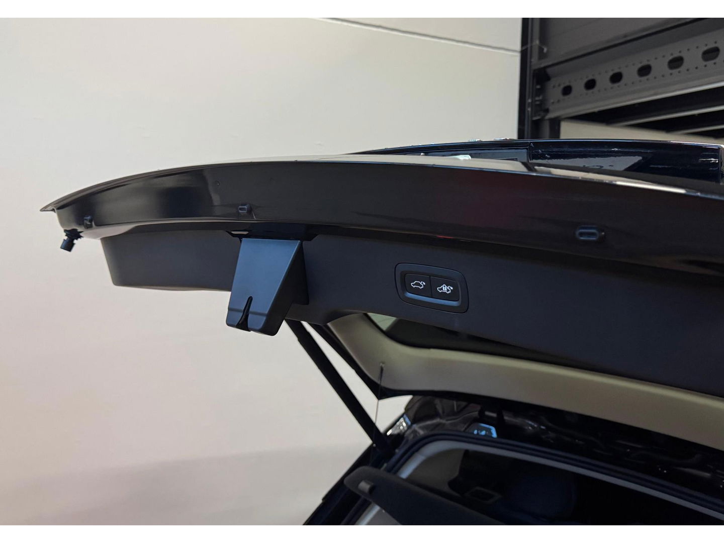 Lynk & Co 01 1.5 PANO KEYLESS CAM
