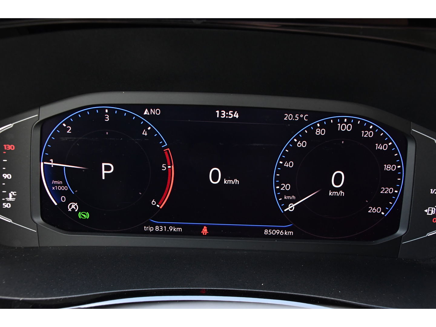 Volkswagen Transporter 2.0 TDI L2H1 Bulli Virtual, Cruise, Carplay, Automaat, Multimedia, Sensoren, 150PK, Trekhaak, LED, UNIEK!