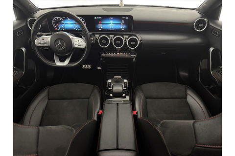 Mercedes-Benz A-Klasse 180 AMG | NAP |  Pano | Virtual | Camera | LED | Navigatie | Stoelverwarming