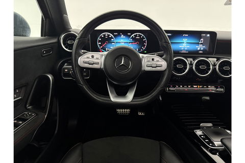 Mercedes-Benz A-Klasse 180 AMG | NAP |  Pano | Virtual | Camera | LED | Navigatie | Stoelverwarming
