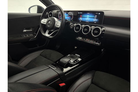 Mercedes-Benz A-Klasse 180 AMG | NAP |  Pano | Virtual | Camera | LED | Navigatie | Stoelverwarming