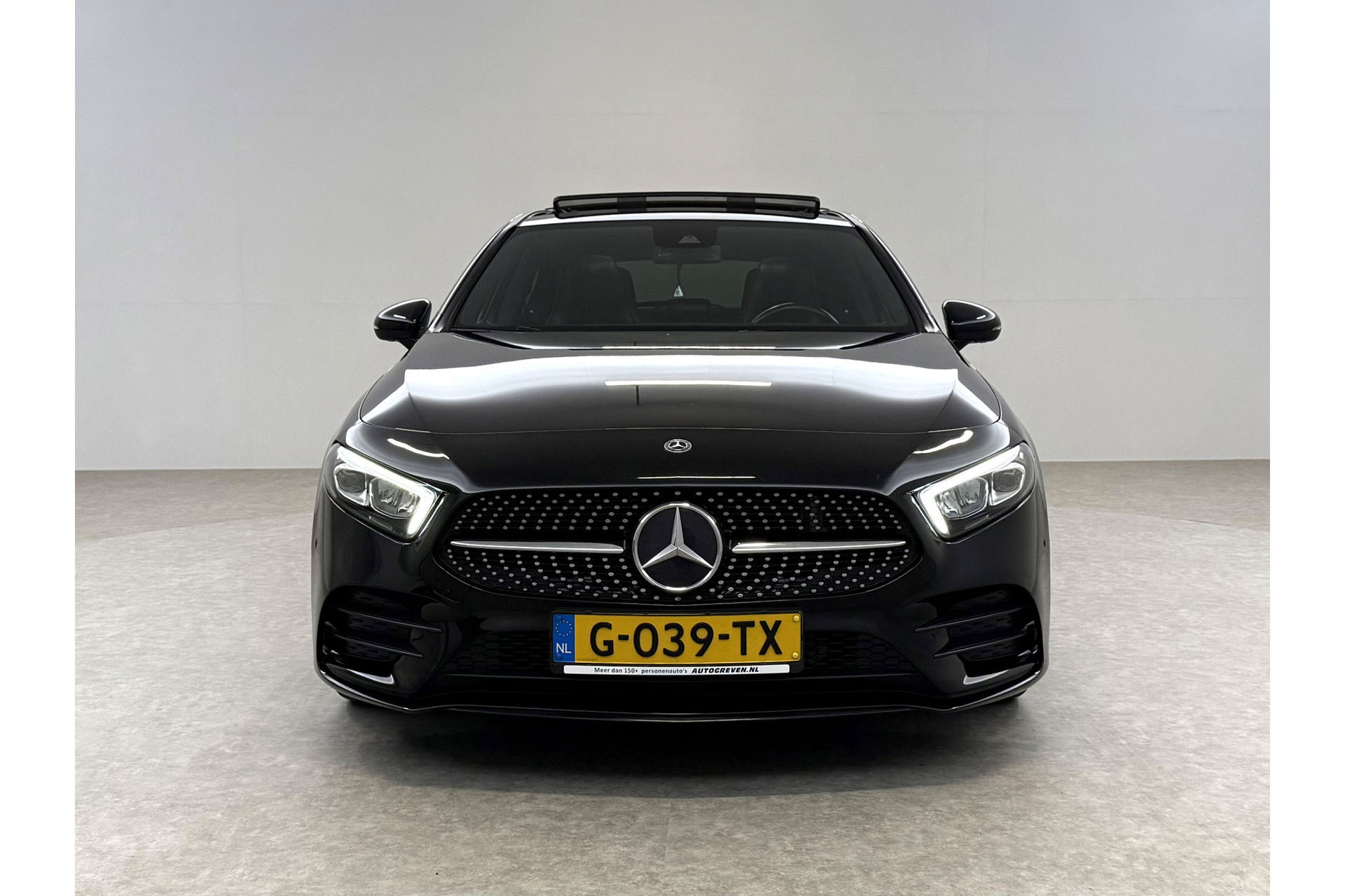 Mercedes-Benz A-Klasse 180 AMG | NAP |  Pano | Virtual | Camera | LED | Navigatie | Stoelverwarming