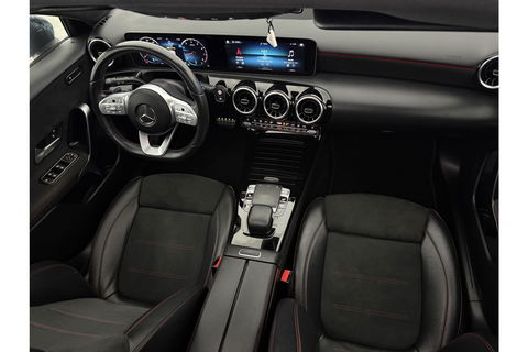Mercedes-Benz A-Klasse 180 AMG | NAP |  Pano | Virtual | Camera | LED | Navigatie | Stoelverwarming