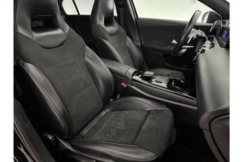 Mercedes-Benz A-Klasse 180 AMG | NAP |  Pano | Virtual | Camera | LED | Navigatie | Stoelverwarming