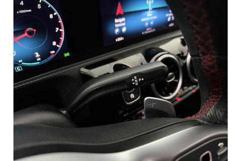 Mercedes-Benz A-Klasse 180 AMG | NAP |  Pano | Virtual | Camera | LED | Navigatie | Stoelverwarming