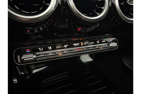 Mercedes-Benz A-Klasse 180 AMG | NAP |  Pano | Virtual | Camera | LED | Navigatie | Stoelverwarming