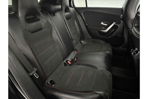 Mercedes-Benz A-Klasse 180 AMG | NAP |  Pano | Virtual | Camera | LED | Navigatie | Stoelverwarming