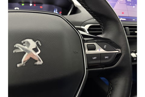 Peugeot 5008 1.2 PureTech Avantage | 7-zits | Pano | 360° | Sfeerverl. | Trekhaak | Carplay | LED | NAP