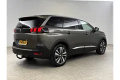 Peugeot 5008 1.2 PureTech Avantage | 7-zits | Pano | 360° | Sfeerverl. | Trekhaak | Carplay | LED | NAP