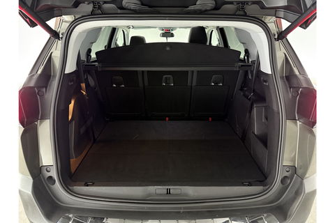 Peugeot 5008 1.2 PureTech Avantage | 7-zits | Pano | 360° | Sfeerverl. | Trekhaak | Carplay | LED | NAP