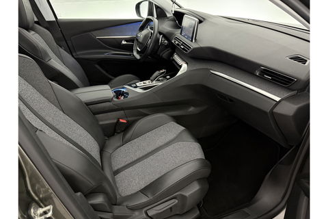 Peugeot 5008 1.2 PureTech Avantage | 7-zits | Pano | 360° | Sfeerverl. | Trekhaak | Carplay | LED | NAP