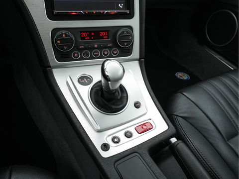 Alfa Romeo Brera 2.2 JTS Selespeed SkyWindow Aut.*PANO | LUXURY-LEATHER | HEATED-SPORTSEATS | ECC | SHIFT-PADDLES | PDC | CRUISE | 19''ALU*