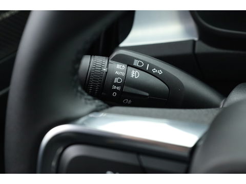 Volvo XC40 B3 Plus Black Edition | Adapt. Cruise | Harman Kardon | 360cam | Pixel LED | Stoel- Stuurverw. | 20''