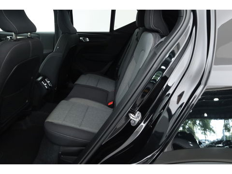 Volvo XC40 B3 Plus Black Edition | Adapt. Cruise | Harman Kardon | 360cam | Pixel LED | Stoel- Stuurverw. | 20''