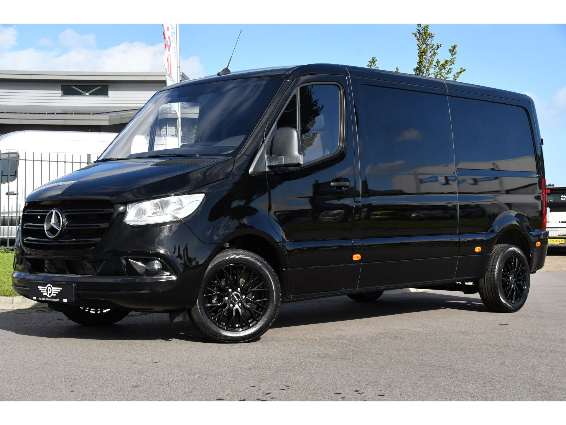 Mercedes-Benz Sprinter 315 1.9 CDI L2H1 FWD Black Edition DEMO! Cruise, Carplay, multimedia, Automaat, 150pk, 3 Zits, Uniek!