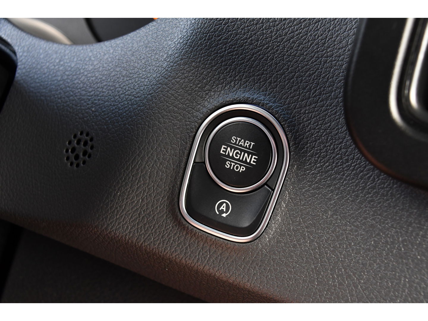 Mercedes-Benz Sprinter 315 1.9 CDI L2H1 FWD Black Edition DEMO! Cruise, Carplay, multimedia, Automaat, 150pk, 3 Zits, Uniek!