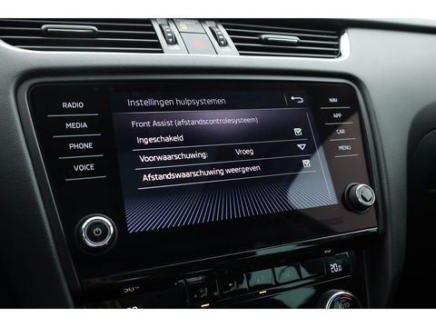 Škoda Octavia Combi 1.5 TSI Greentech Business DSG | Pano | Keyless | Navi | Apple Carplay | Camera | Trekhaak