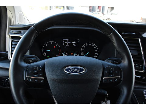 Ford Transit Custom 320 2.0 TDCI L2H1 Platinum Edition DC MARGE! Camera, Cruise, Carplay, 130pk, Automaat, Leder, LED, Multimedia, Stoelverwarming, Uniek!