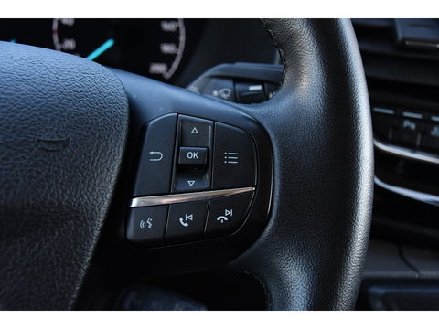 Ford Transit Custom 320 2.0 TDCI L2H1 Platinum Edition DC MARGE! Camera, Cruise, Carplay, 130pk, Automaat, Leder, LED, Multimedia, Stoelverwarming, Uniek!