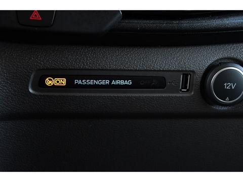 Ford Transit Custom 320 2.0 TDCI L2H1 Platinum Edition DC MARGE! Camera, Cruise, Carplay, 130pk, Automaat, Leder, LED, Multimedia, Stoelverwarming, Uniek!