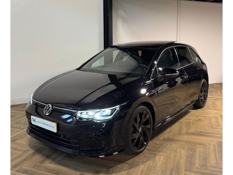 Volkswagen Golf 1.5 eTSI R-Line PANO KEYLESS