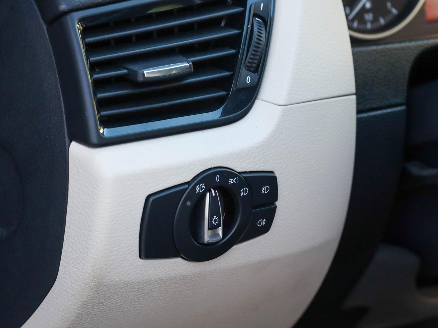 BMW X1 sDrive20i Chrome Line Automaat Trekhaak Xenon