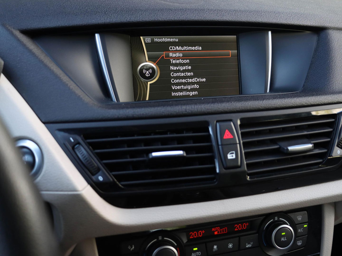 BMW X1 sDrive20i Chrome Line Automaat Trekhaak Xenon