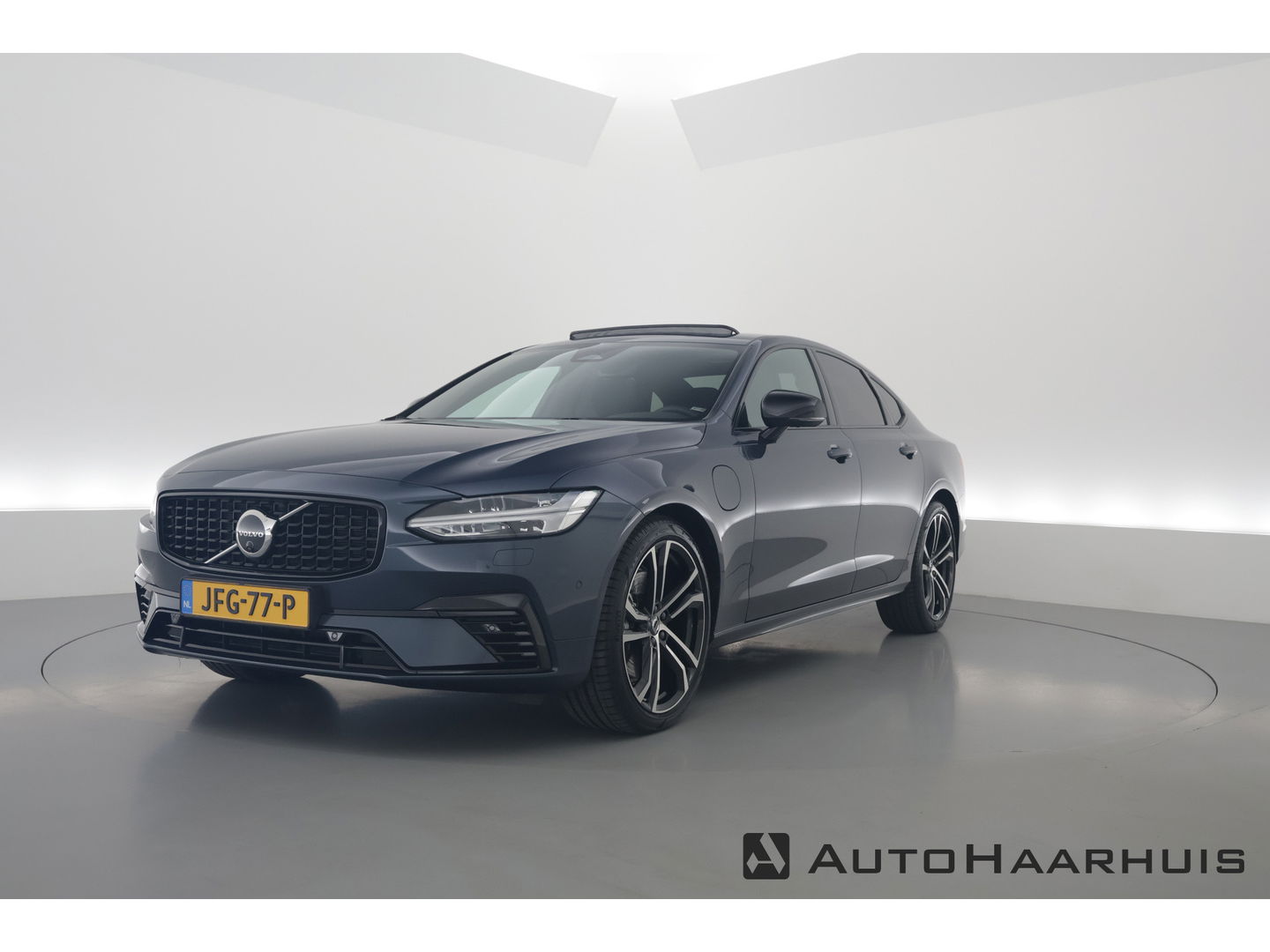 Volvo S90 T8 Recharge Plus Dark | Luchtvering | Schuifdak | Harman Kardon | 360cam | Memory seats | Pilot Assist