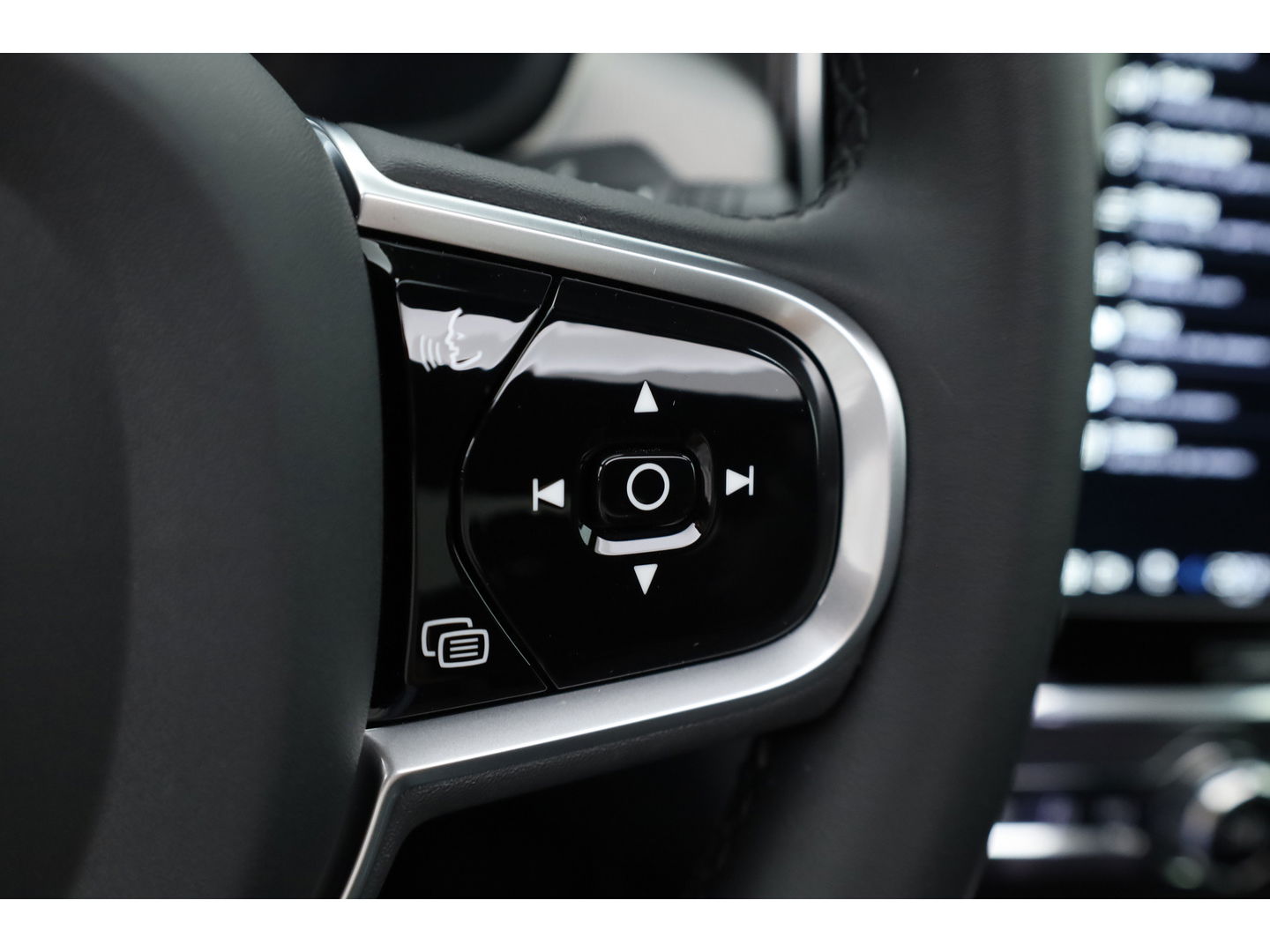 Volvo S90 T8 Recharge Plus Dark | Luchtvering | Schuifdak | Harman Kardon | 360cam | Memory seats | Pilot Assist