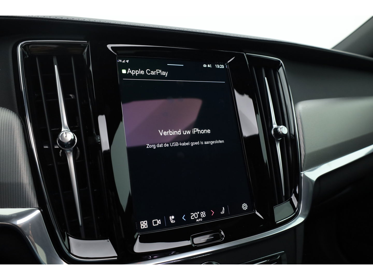 Volvo S90 T8 Recharge Plus Dark | Luchtvering | Schuifdak | Harman Kardon | 360cam | Memory seats | Pilot Assist