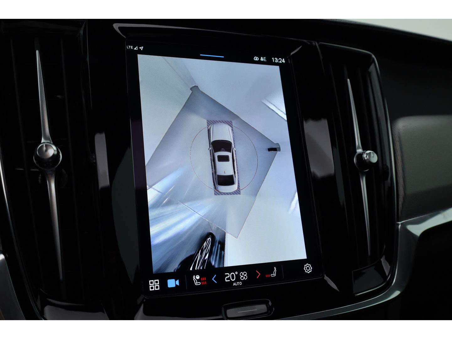Volvo S90 T8 Recharge Plus Dark | Luchtvering | Schuifdak | Harman Kardon | 360cam | Memory seats | Pilot Assist