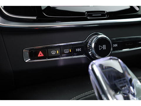 Volvo S90 T8 Recharge Plus Dark | Luchtvering | Schuifdak | Harman Kardon | 360cam | Memory seats | Pilot Assist
