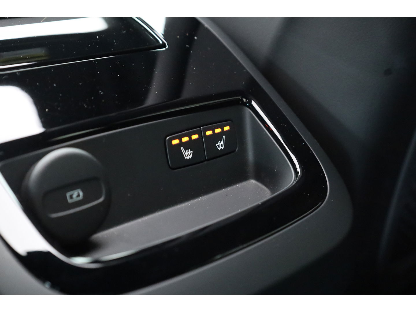 Volvo S90 T8 Recharge Plus Dark | Luchtvering | Schuifdak | Harman Kardon | 360cam | Memory seats | Pilot Assist