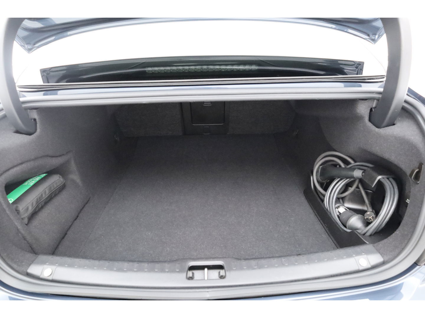 Volvo S90 T8 Recharge Plus Dark | Luchtvering | Schuifdak | Harman Kardon | 360cam | Memory seats | Pilot Assist