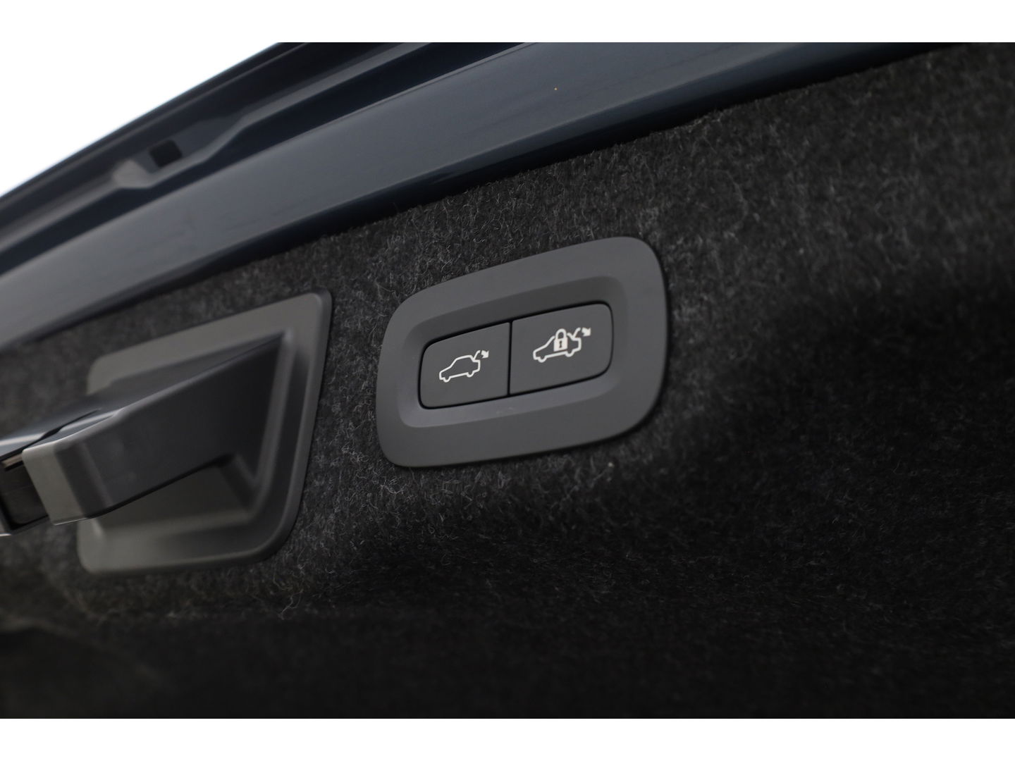 Volvo S90 T8 Recharge Plus Dark | Luchtvering | Schuifdak | Harman Kardon | 360cam | Memory seats | Pilot Assist