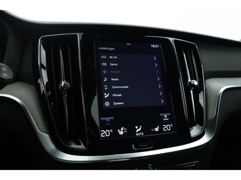 Volvo V60 2.0 T6 Recharge AWD Inscription | Long range | Harman Kardon | Elek. Trekhaak | Memory seats | Camera | Pilot Assist