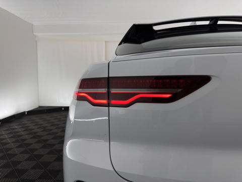 Jaguar I-PACE EV400 HSE 90 kWh {SOH-87%} Aut. *PANO | LUXURY-LEATHER | FULL-LED | MEMORY-PACK | MERIDIAN-AUDIO | DIGI-COCKPIT | KEYLESS | NAVI-FULLMAP | ECC | HEATED-COMFORTSEATS | PDC | HEAD-UP | CAMERA | CRUISE | LANE-ASSIST | 20'