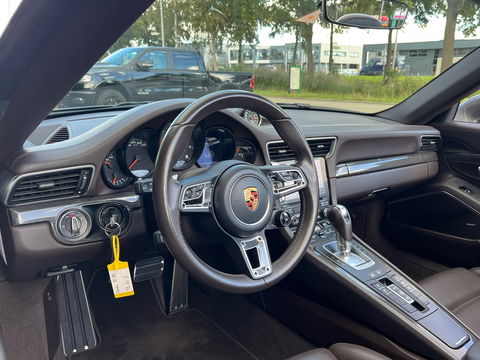 Porsche 911 Cabrio 3.0 Carrera GTS|NL-Auto|Sportchrono|Carbon|Bose|Sportuitlaat|PDLS+|Memory|Leder|450PK