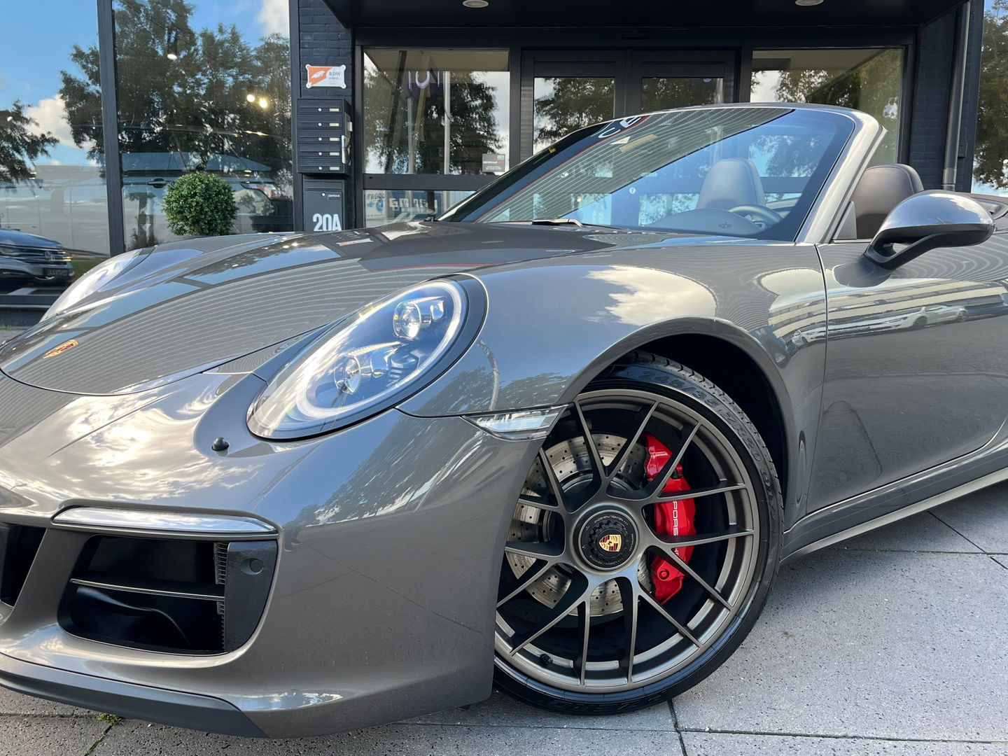 Porsche 911 Cabrio 3.0 Carrera GTS|NL-Auto|Sportchrono|Carbon|Bose|Sportuitlaat|PDLS+|Memory|Leder|450PK