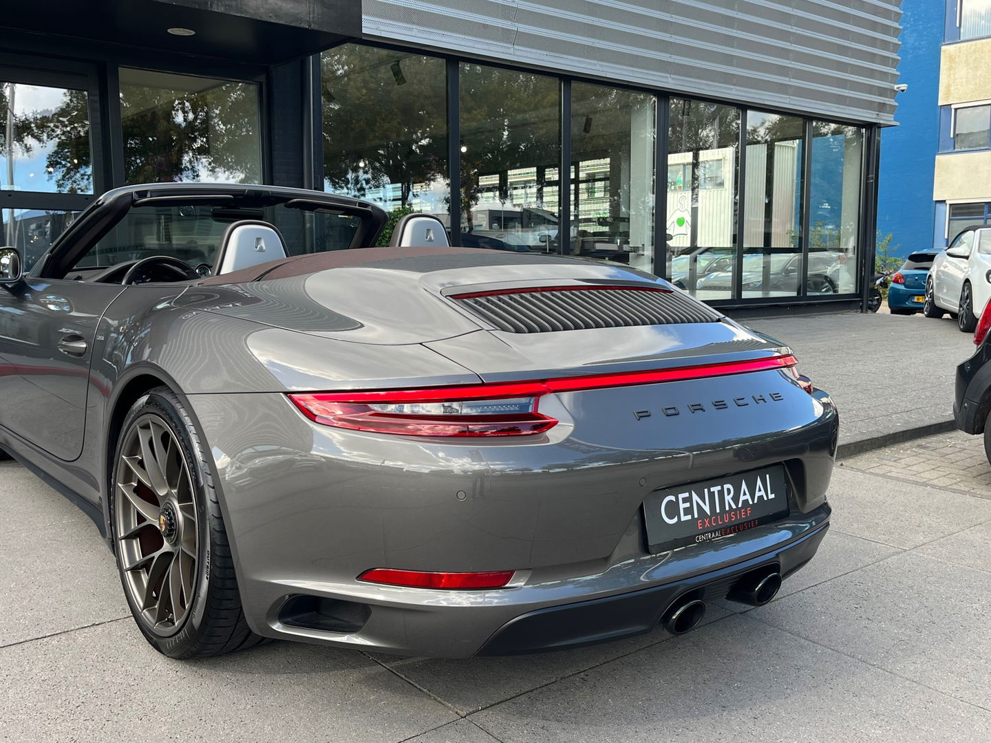 Porsche 911 Cabrio 3.0 Carrera GTS|NL-Auto|Sportchrono|Carbon|Bose|Sportuitlaat|PDLS+|Memory|Leder|450PK