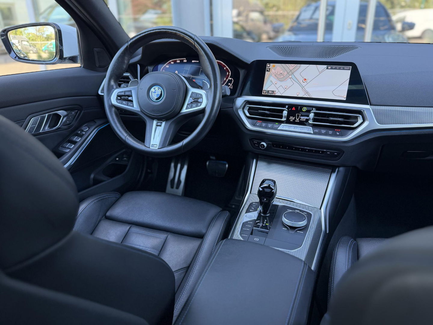 BMW 3 Serie Touring 320e xDrive High Ex M-Sport|SOH92%|Pano|Laser|M-seats|Memory|CoPilot|HiFi|HUD|Trekhaak