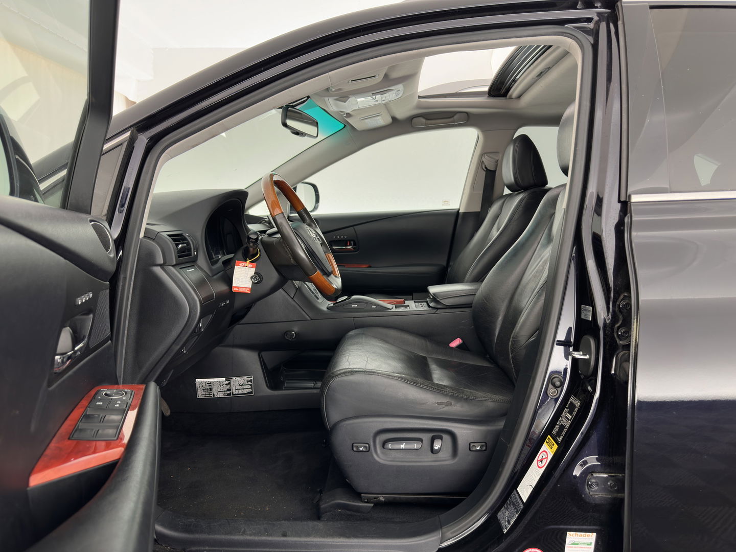 Lexus RX 450h 4WD President Aut. *PANO | HEAD-UP | LUXURY-LEATHER | LED-LIGHTS | MEMORY-PACK | NAVI-FULLMAP | CAMERA | HEATED-COMFORTSEATS | ECC | AIRSUPENSION | PDC | CRUISE | 19''ALU*