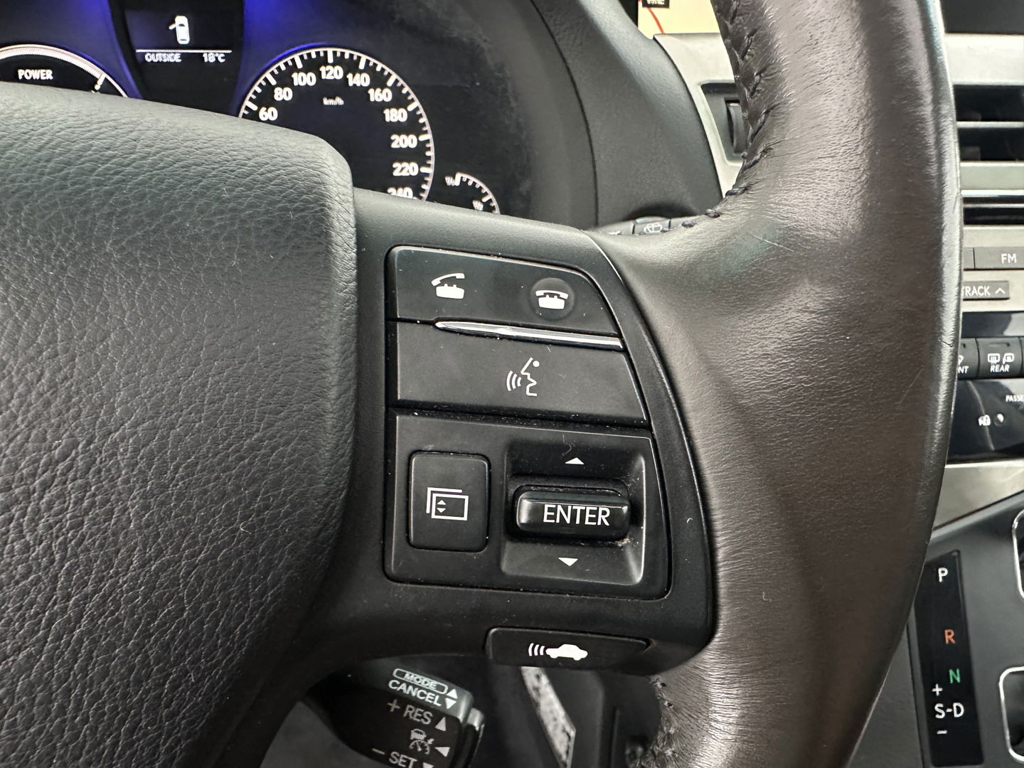 Lexus RX 450h 4WD President Aut. *PANO | HEAD-UP | LUXURY-LEATHER | LED-LIGHTS | MEMORY-PACK | NAVI-FULLMAP | CAMERA | HEATED-COMFORTSEATS | ECC | AIRSUPENSION | PDC | CRUISE | 19''ALU*