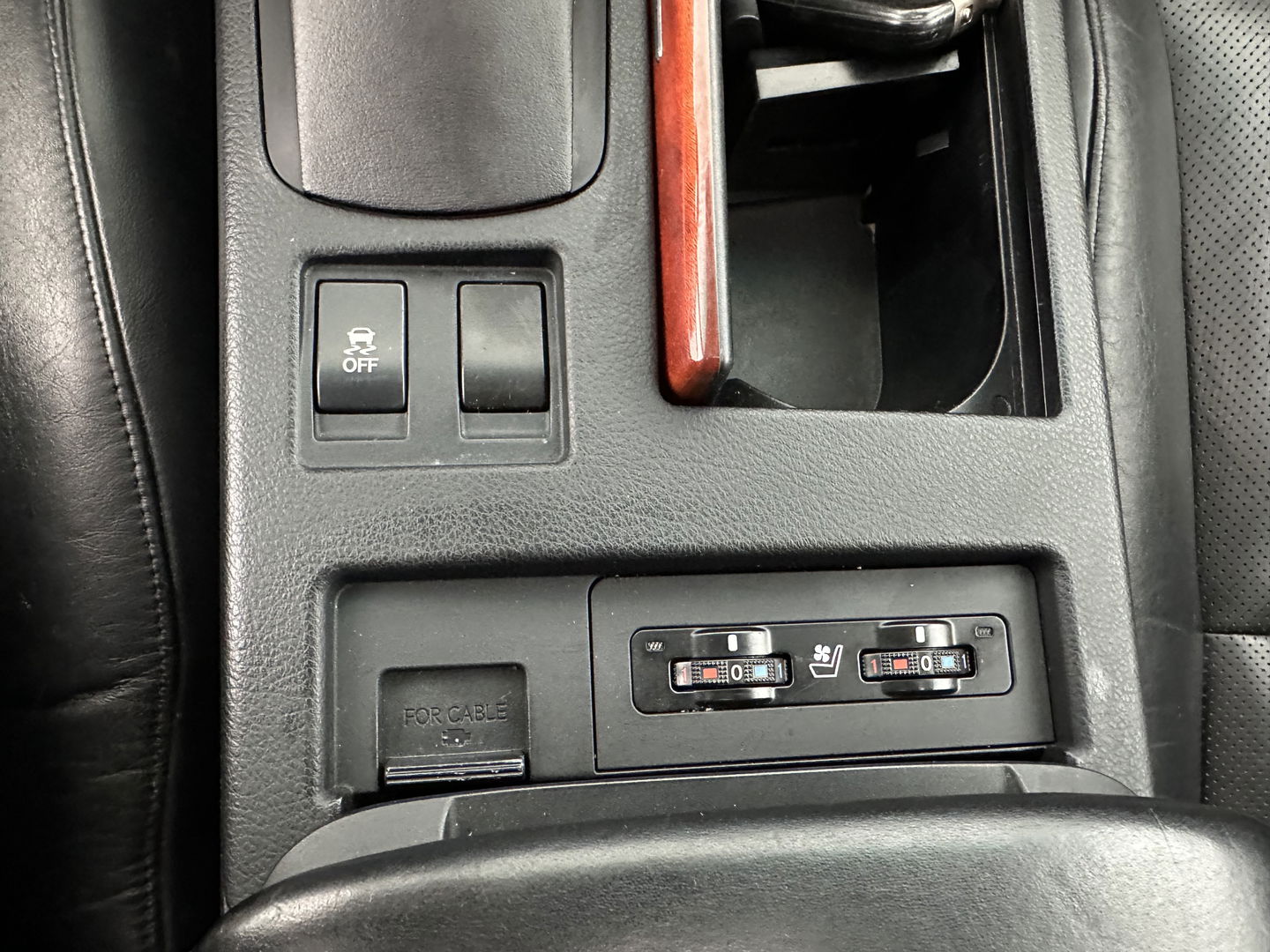Lexus RX 450h 4WD President Aut. *PANO | HEAD-UP | LUXURY-LEATHER | LED-LIGHTS | MEMORY-PACK | NAVI-FULLMAP | CAMERA | HEATED-COMFORTSEATS | ECC | AIRSUPENSION | PDC | CRUISE | 19''ALU*
