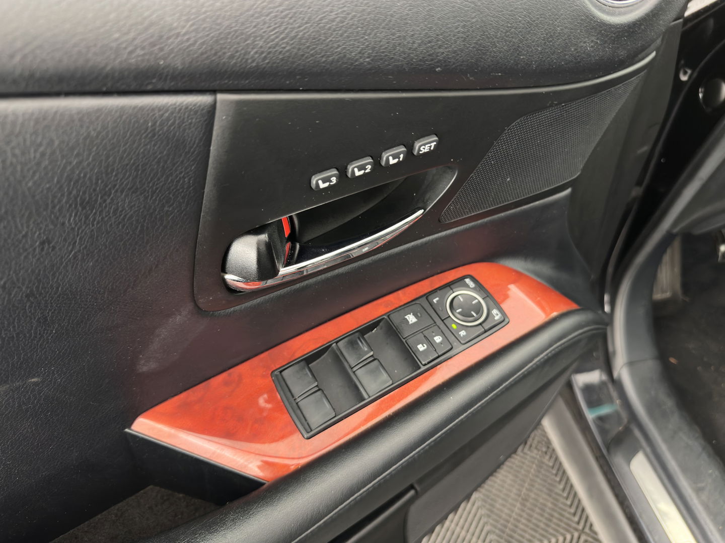 Lexus RX 450h 4WD President Aut. *PANO | HEAD-UP | LUXURY-LEATHER | LED-LIGHTS | MEMORY-PACK | NAVI-FULLMAP | CAMERA | HEATED-COMFORTSEATS | ECC | AIRSUPENSION | PDC | CRUISE | 19''ALU*