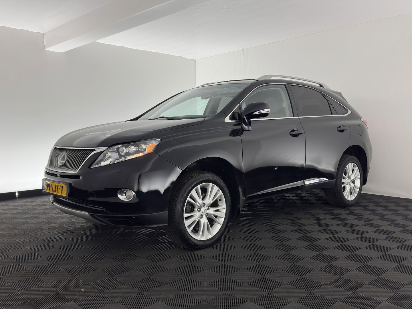 Lexus RX 450h 4WD President Aut. *PANO | HEAD-UP | LUXURY-LEATHER | LED-LIGHTS | MEMORY-PACK | NAVI-FULLMAP | CAMERA | HEATED-COMFORTSEATS | ECC | AIRSUPENSION | PDC | CRUISE | 19''ALU*