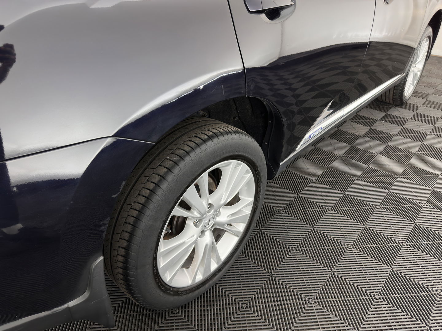 Lexus RX 450h 4WD President Aut. *PANO | HEAD-UP | LUXURY-LEATHER | LED-LIGHTS | MEMORY-PACK | NAVI-FULLMAP | CAMERA | HEATED-COMFORTSEATS | ECC | AIRSUPENSION |  PDC | CRUISE | 19''ALU*