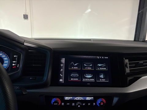 Audi A1 citycarver 30 TFSI S-LINE MATRIX
