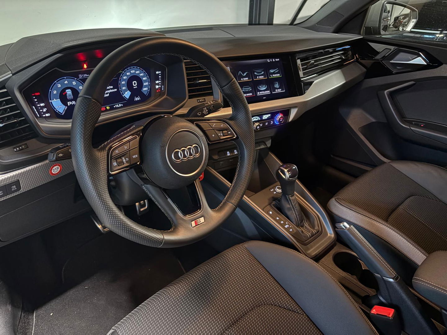 Audi A1 citycarver 30 TFSI S-LINE MATRIX