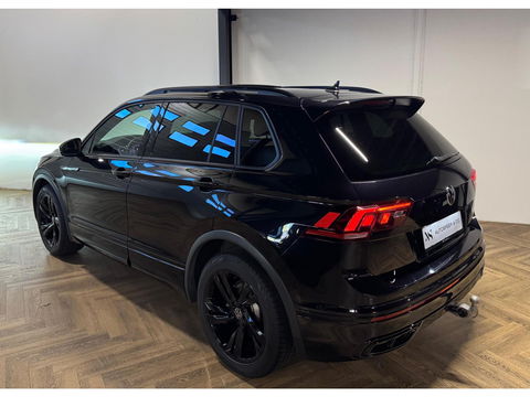 Volkswagen Tiguan 1.5 TSI R-Line PANO KEYLESS CAM